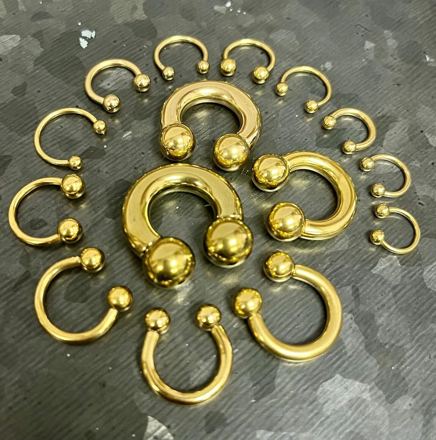 1 Piece Stunning Gold Circular Externally Threaded Barbell Horseshoe Ring - Septum Ear Cartilage Nipple Eyebrow - Body Jewelry