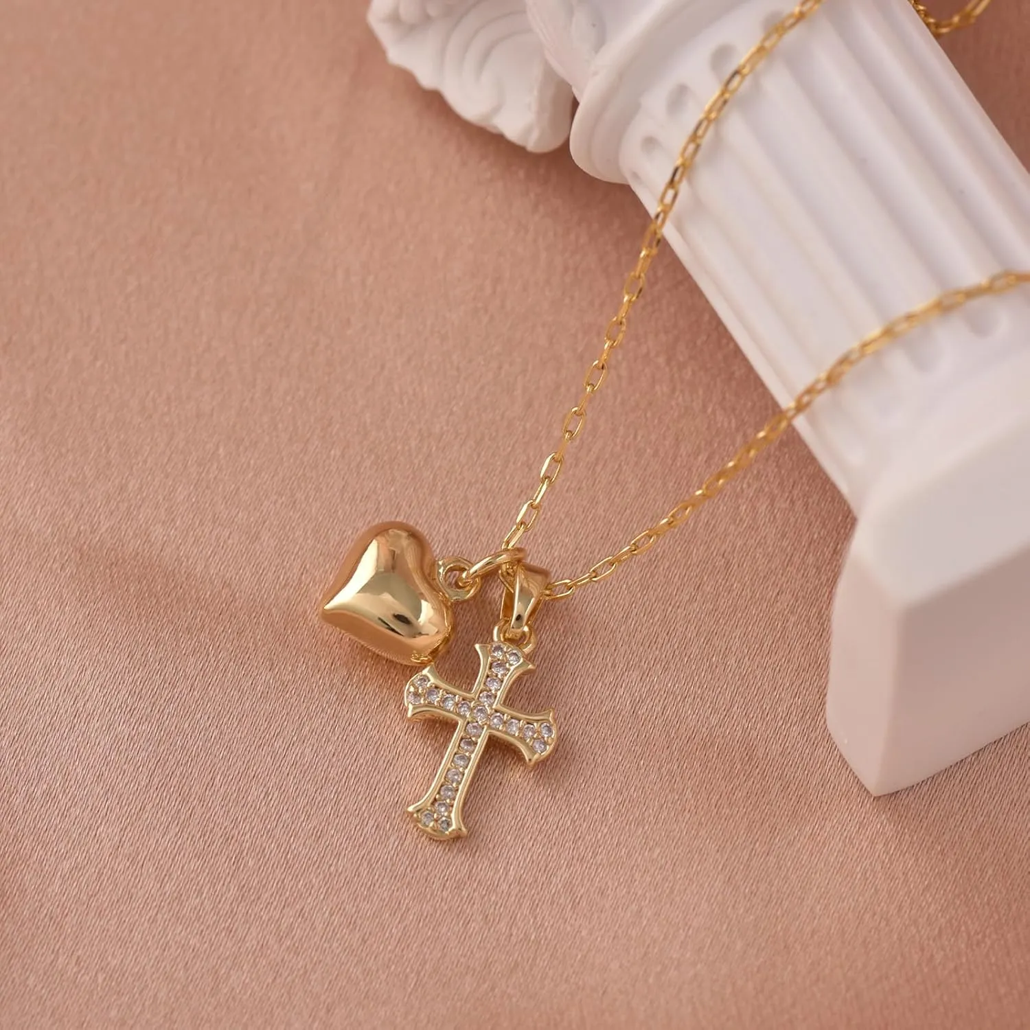 18k Gold Cross Necklace for Women Cute Dainty Gold Heart Pendant Necklaces Religious Faith Jewelry Gift