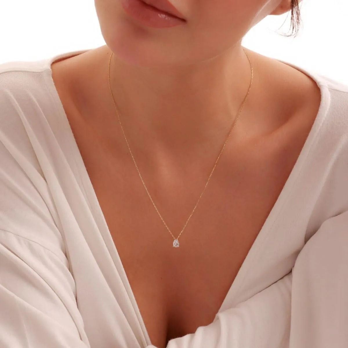 18K Gold Plated Birthstone Necklace for Women Dainty Diamond Teardrop Necklaces Emerald Green CZ Pendant Necklace Birthday Gift for Women Jewelry