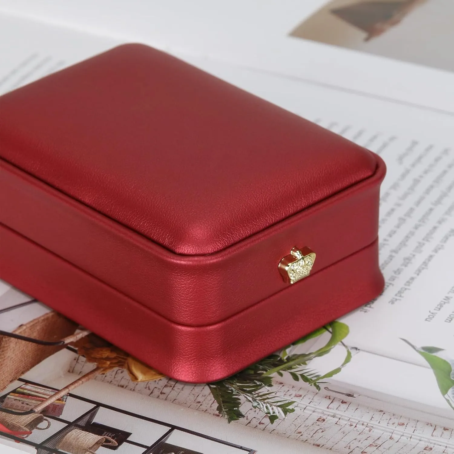 2 Pieces Necklace Pendant Gift Box, Premium PU Leather Jewellry Storage Display Case for Wedding Engagement Birthday Anniversary Ceremony for Women Girl (Red)