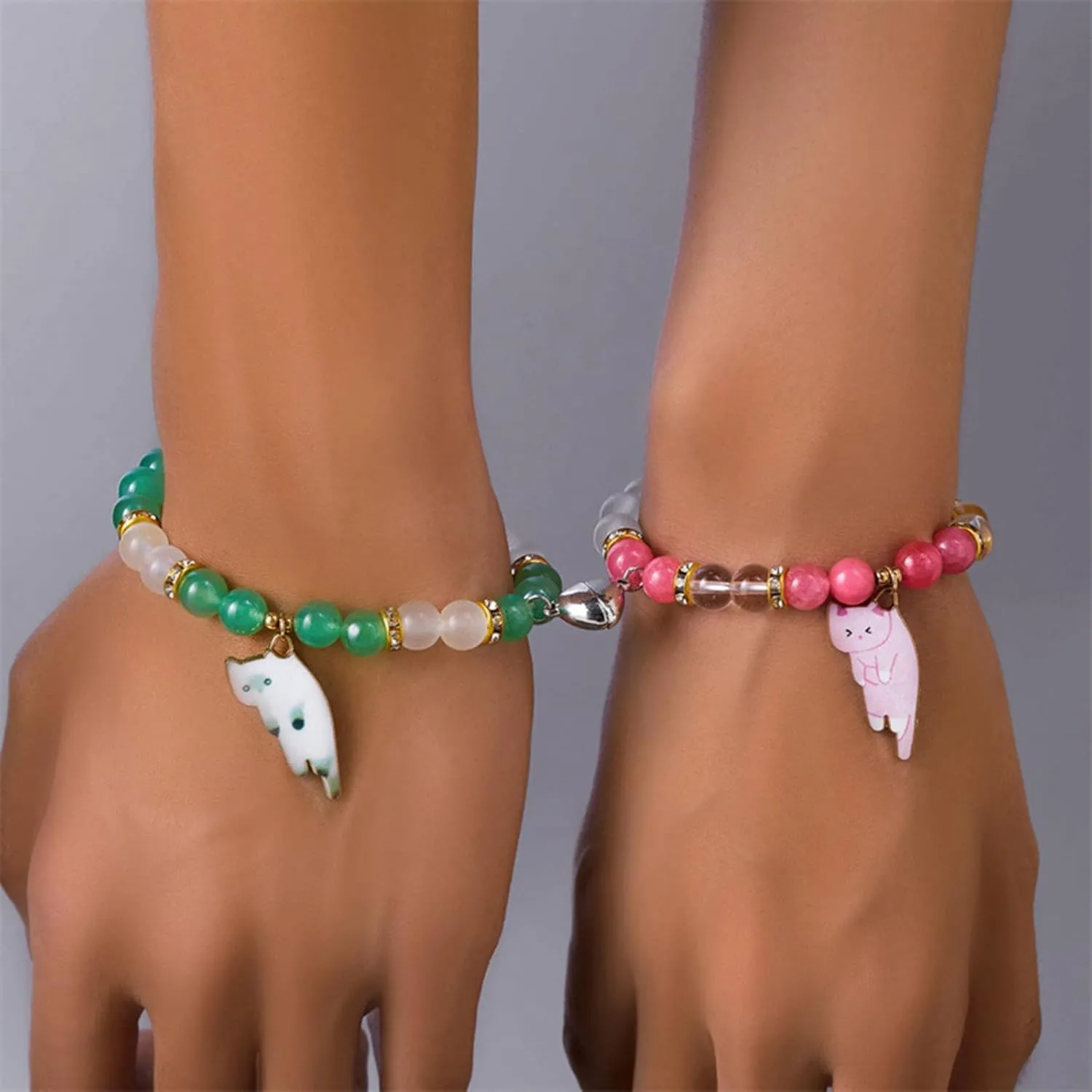 2pcs Cat Matching Bracelets for Couple Cute Cat Bead Bracelet Kawaii Cartoon Animal Bracelet Natural Beaded Heart Matching Bracelet for Women Best Friend BFF Friendship Love Distance Bracelet