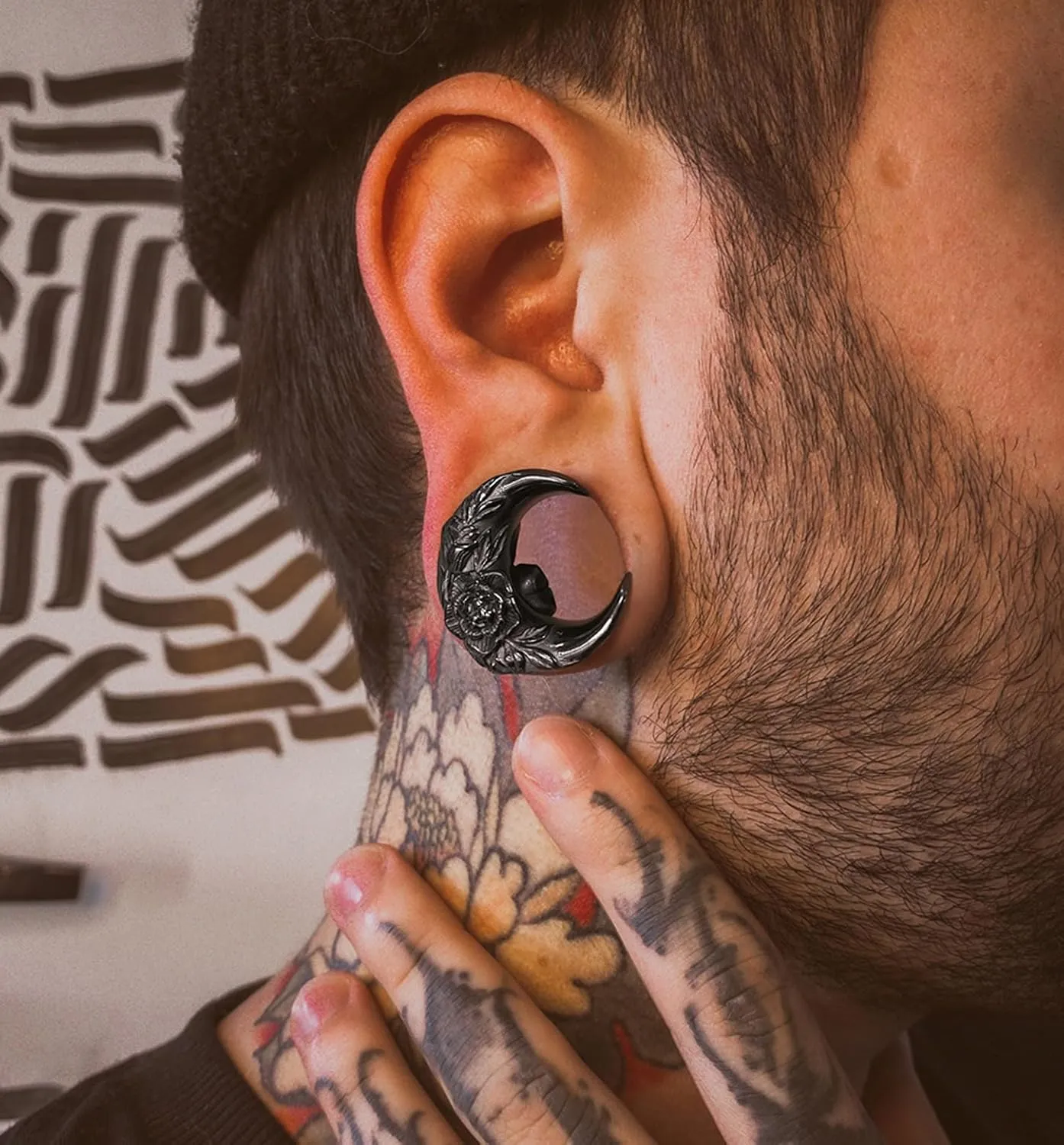 2PCS Crescent Moon Saddle Plugs 316 Stainless Steel Ear Gauges Hypoallergenic ear gauges expander Piercing Body Jewelry