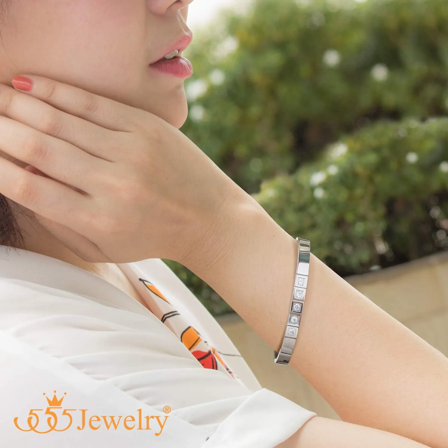 555Jewelry Stainless Steel CZ Cuff Hinged Bangle Bracelet for Men & Women