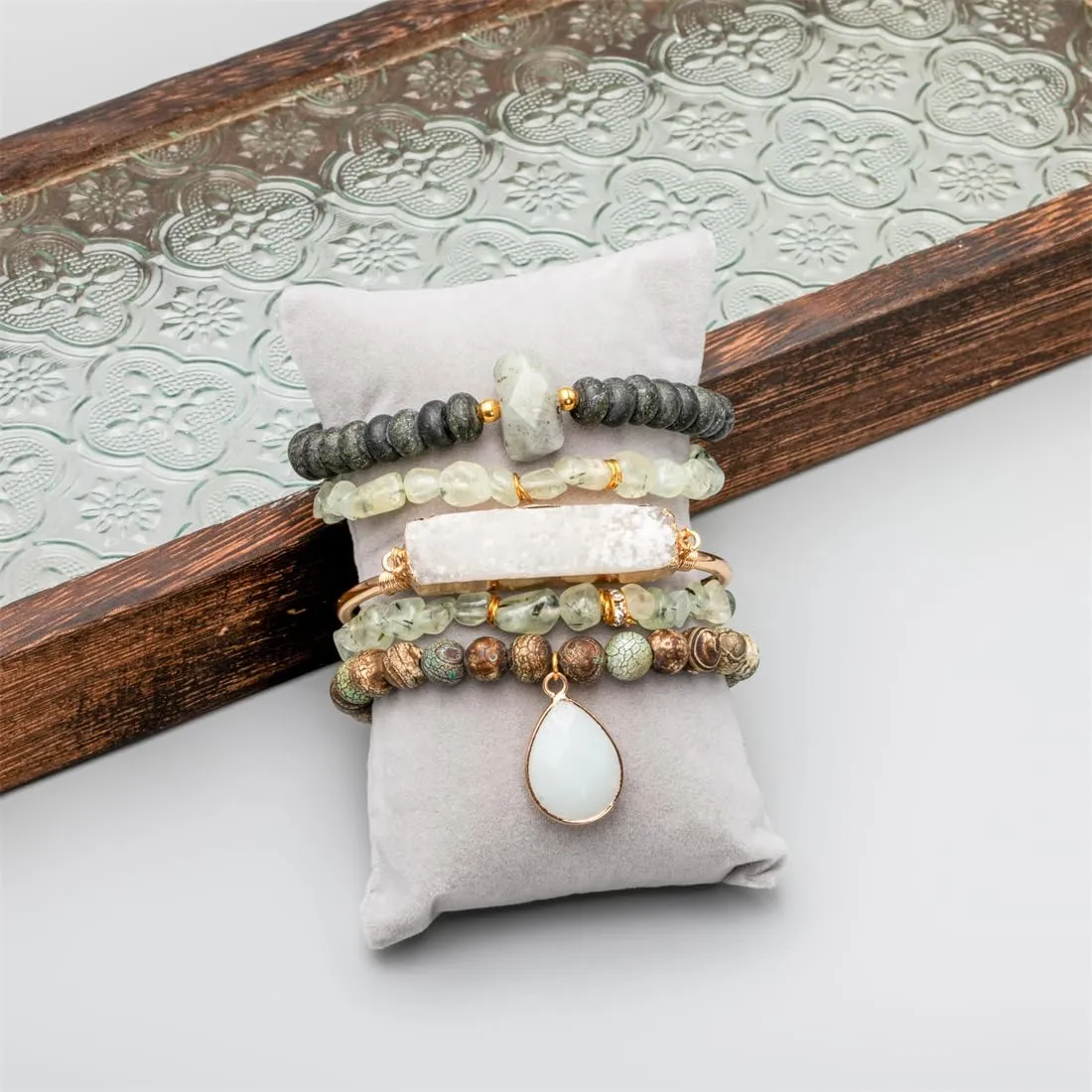 5PCS Natural Boho Beaded Bracelets Bangle for Women Men,Healing Turquoise Jasper Agate Crystal Gemstone Stone Chakra Multilayer Wrap Bohemian Handmade Jewelry Beads Stretch Bracelet Set