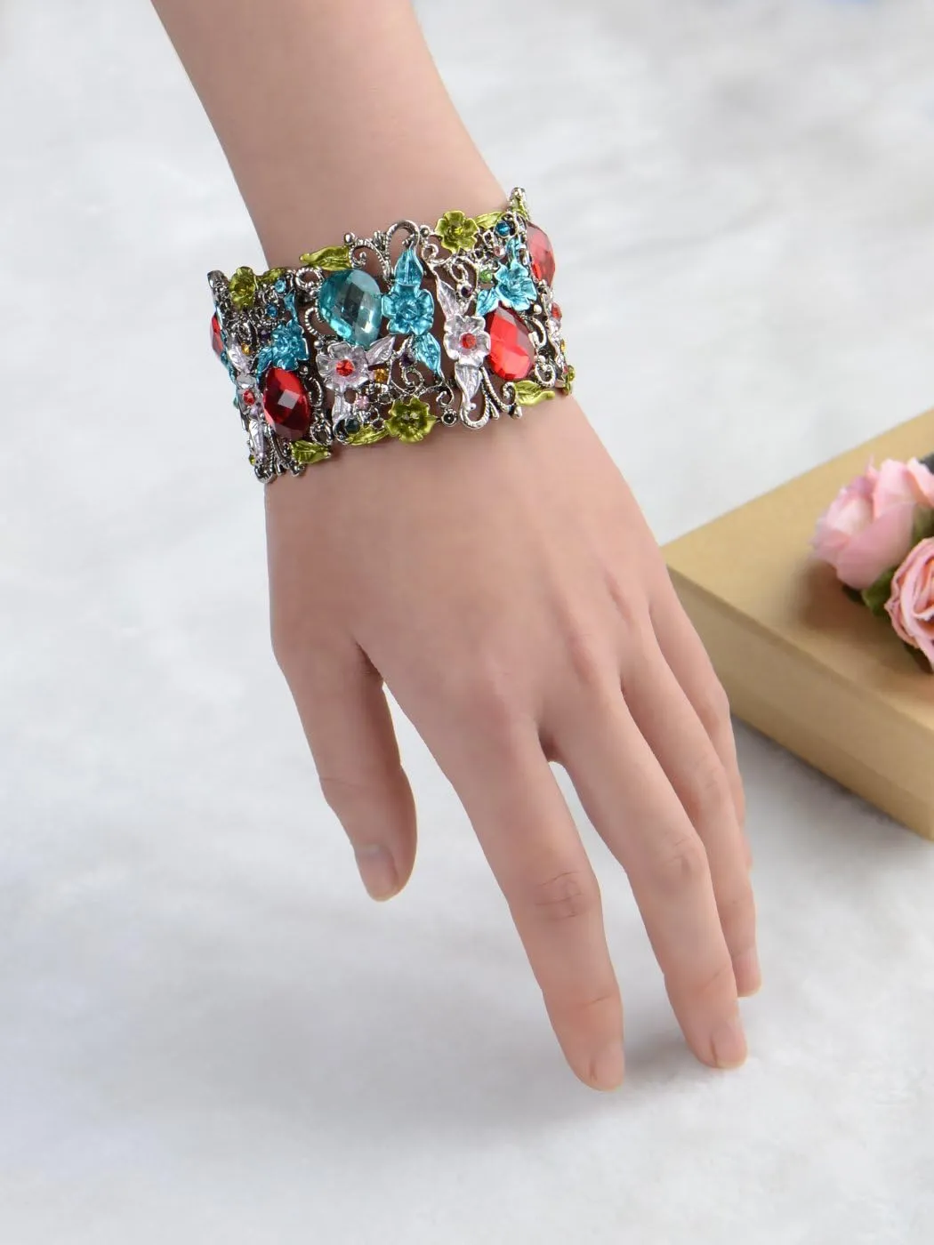 Alilang Antique Hollow Vintage Floral Topaz Crystal Rhinestone Flower Garden Bracelet Bangle Cuff