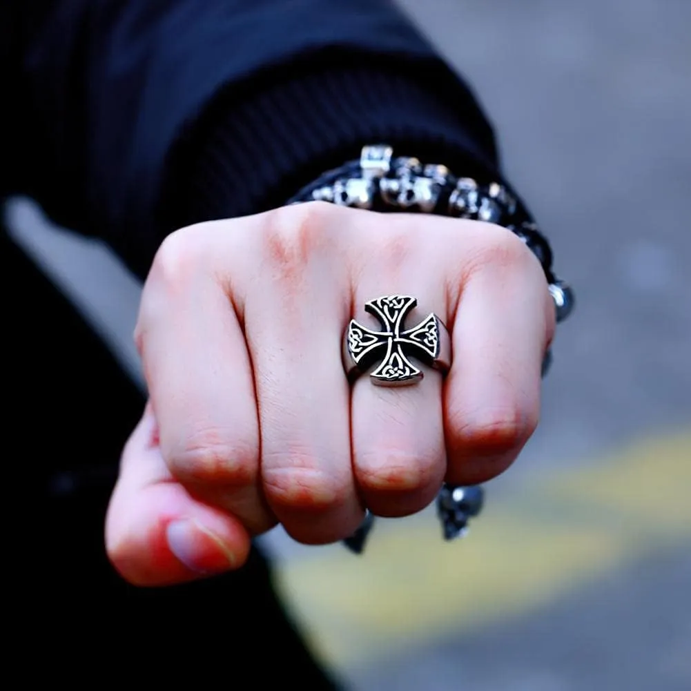 BAVIPOWER Celtic Knot Stainless Steel Ring Symbol of Love Jewelry Charming Gift Design for GiftFriend Boyfriend