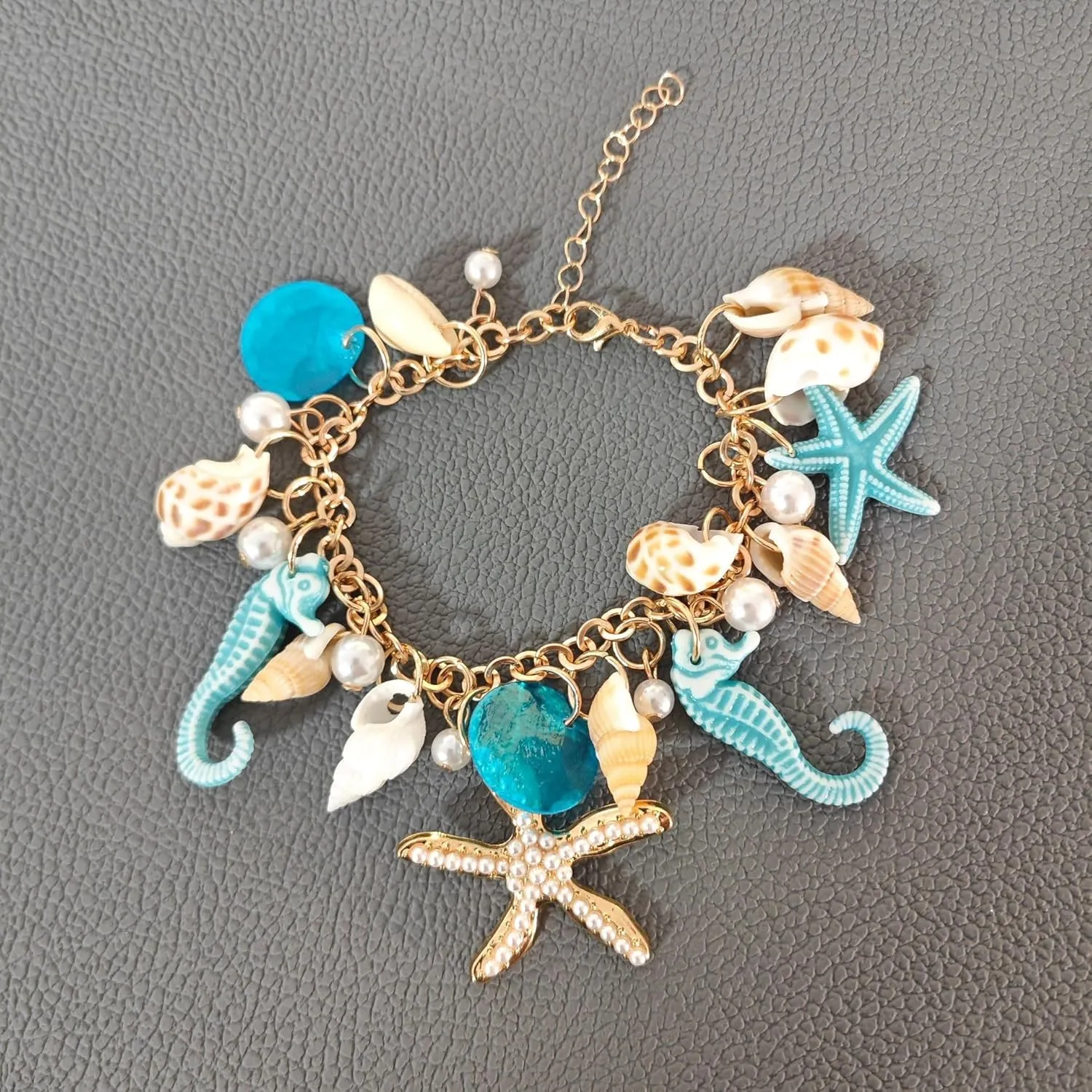 Bohemian Style Conch Starfish Seahorse Shell Pearl Bracelet Ocean Theme Beach Jewelry for Women Adjustable Bangle
