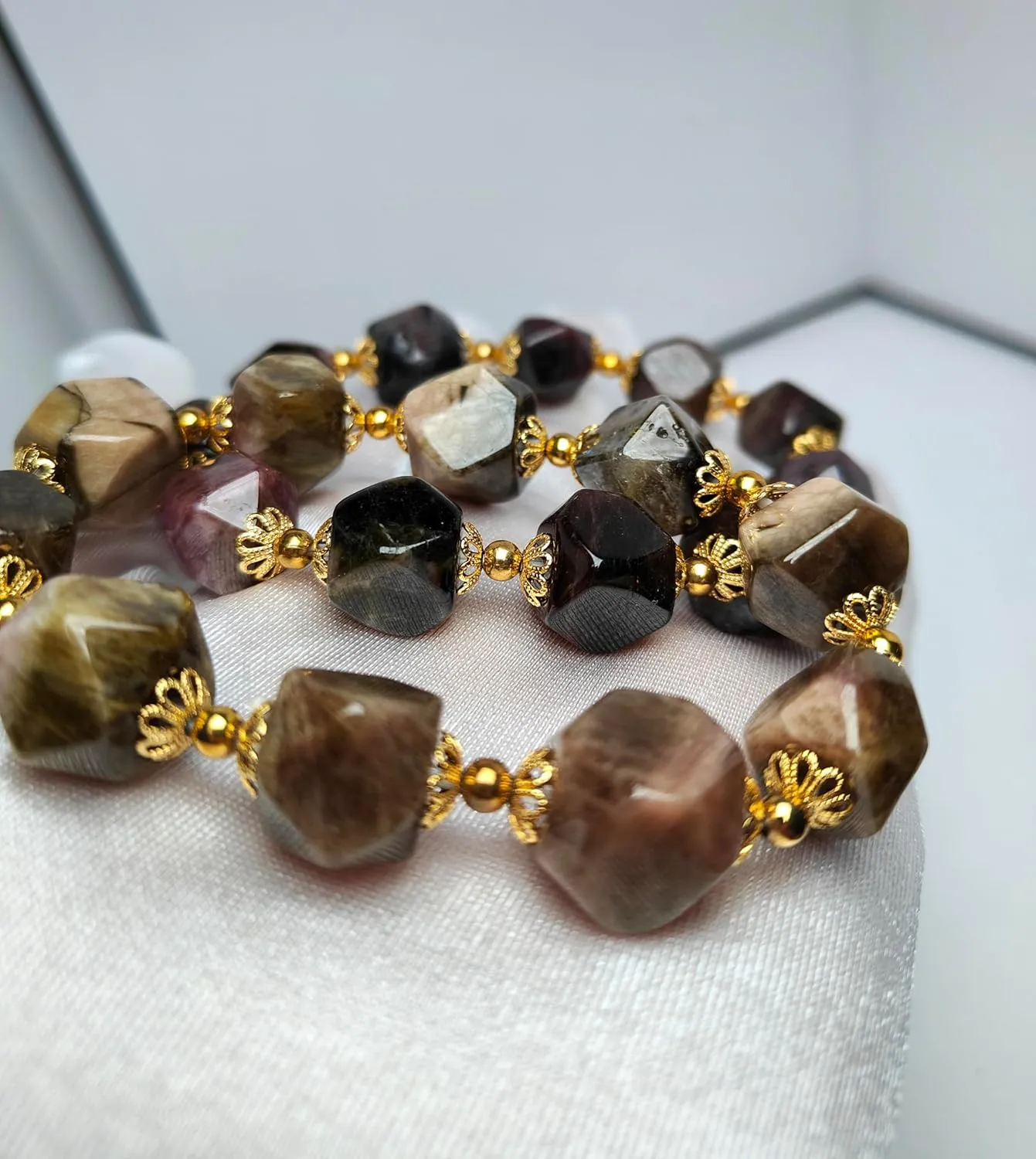 Bracelets Agate Handmade Gem Natural Stone Beaded Bracelets Agate Gemstones Stretch Bracelet Bohemian Pendant Beaded Stackable Colorful Charm Precious Gemstone Beads Stretch Bracelet for Women Men