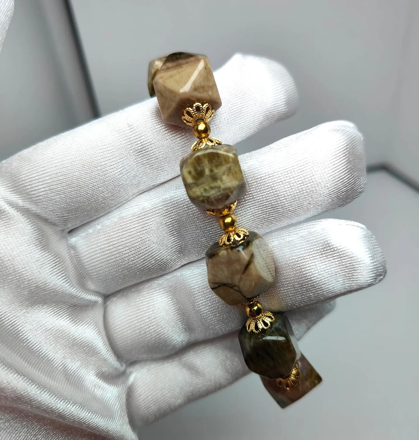 Bracelets Agate Handmade Gem Natural Stone Beaded Bracelets Agate Gemstones Stretch Bracelet Bohemian Pendant Beaded Stackable Colorful Charm Precious Gemstone Beads Stretch Bracelet for Women Men