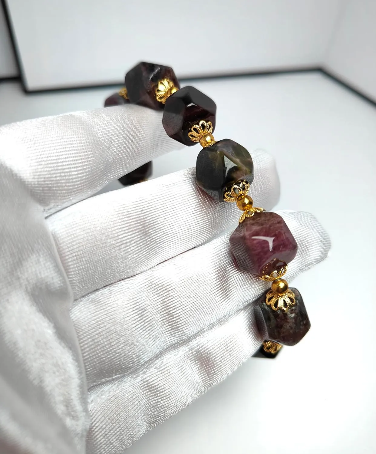 Bracelets Agate Handmade Gem Natural Stone Beaded Bracelets Agate Gemstones Stretch Bracelet Bohemian Pendant Beaded Stackable Colorful Charm Precious Gemstone Beads Stretch Bracelet for Women Men
