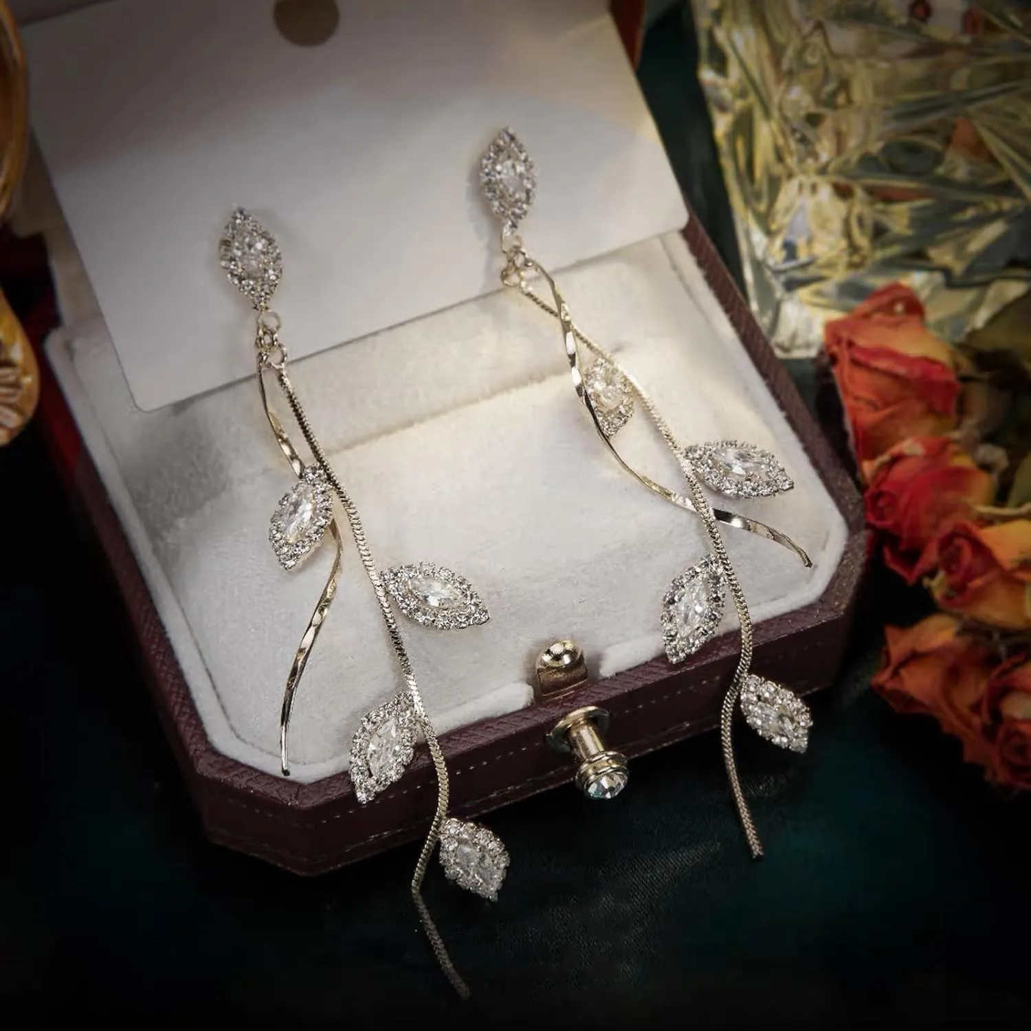 Crystal Wedding Earrings for Bridal Bridesmaid,Bride Drop Earrings Gold Chandelier Dangle Earrings for Women,Cubic Zirconia Rhinestone Dangling Earrings Prom Party Jewelry Gifts