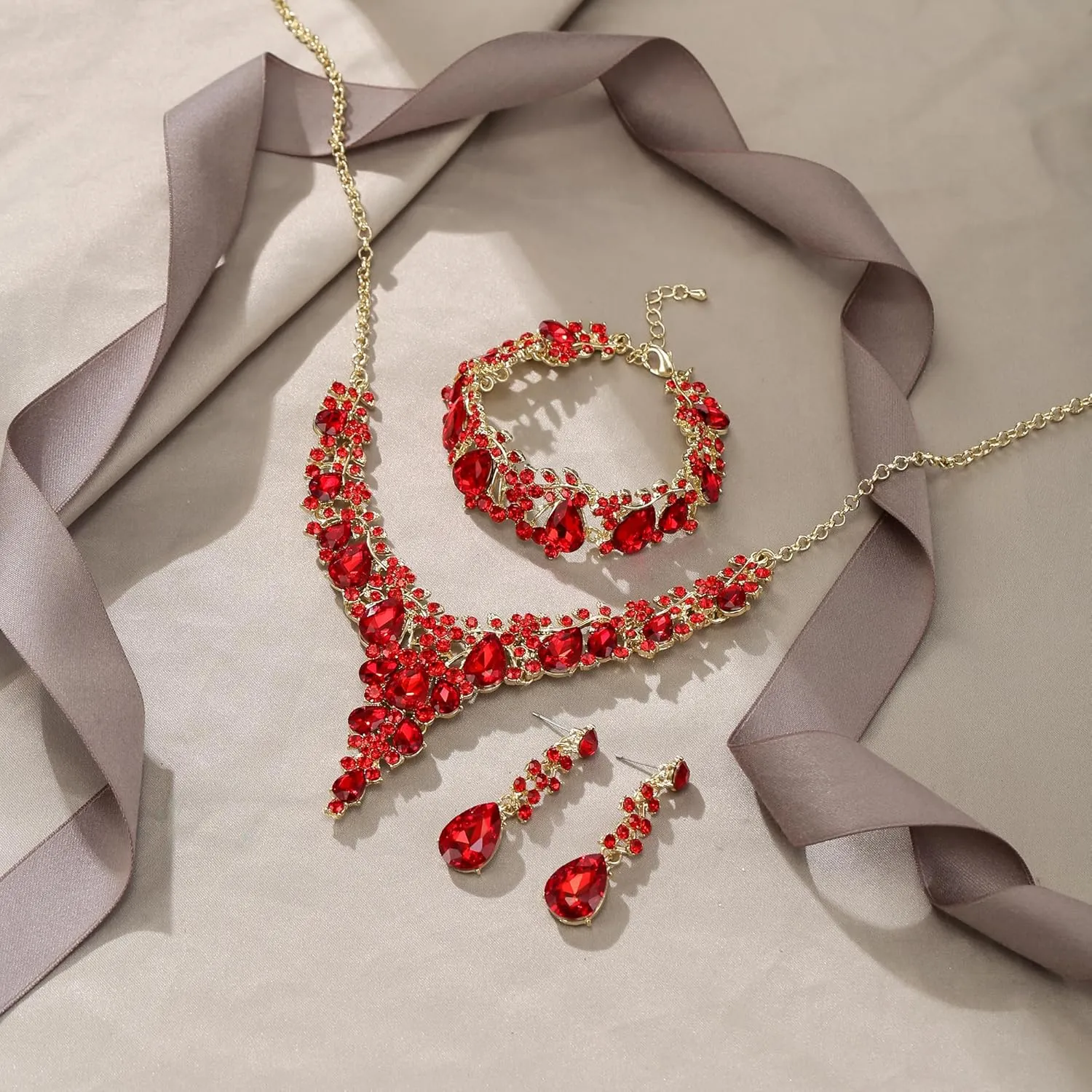 EVER FAITH Brilliant Wedding Jewelry Set for Women, Stunning Crystal Flower Round Teardrop Bridal Statement Necklace Dangle Earrings Bracelet Sets