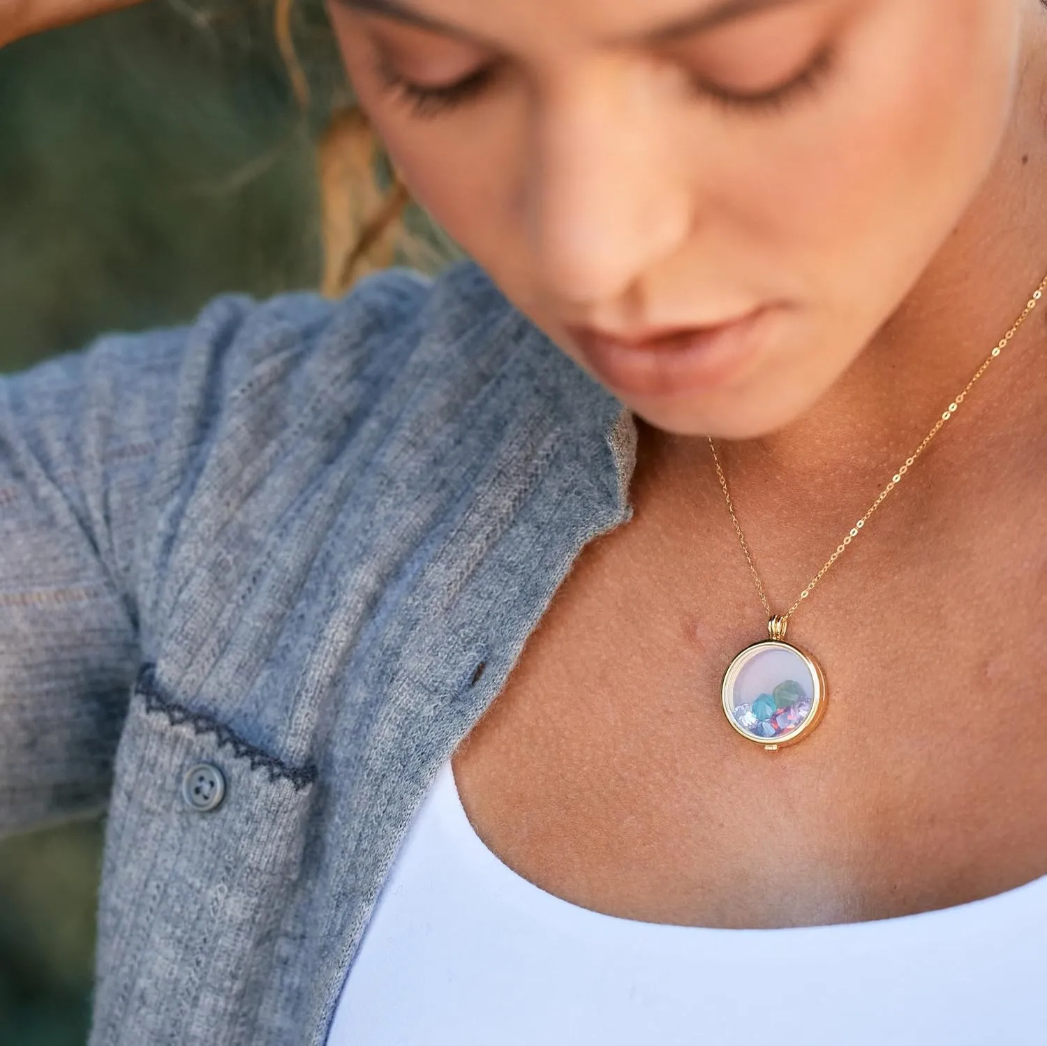 EVE'S ADDICTION Custom Glass Birthstone Floating Locket, 16" or 30" - Gifts for Mom