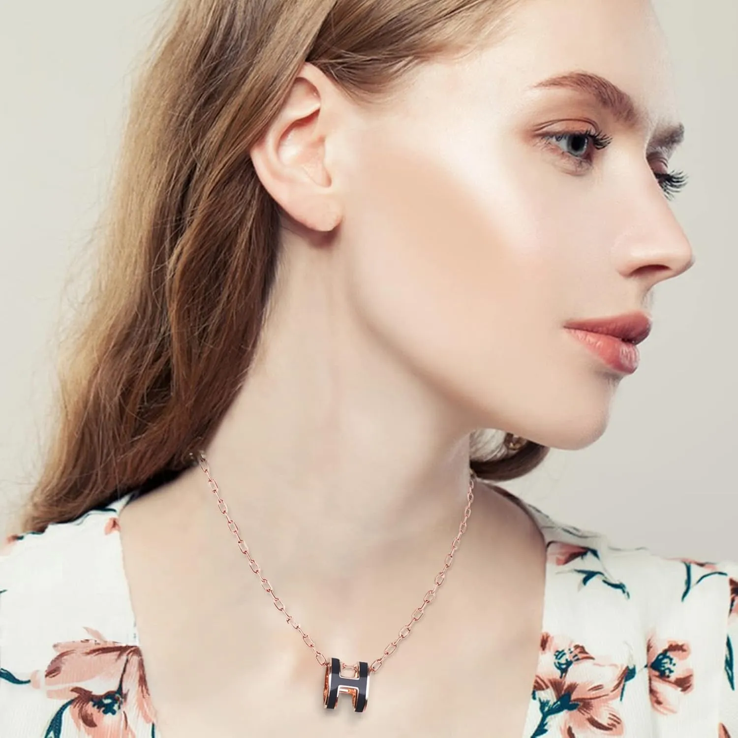 EXTREE Women's Initial H Pendant Necklace for Girls Exquisite 18K Gold Plated Necklace Women's Valentine's Day Gift