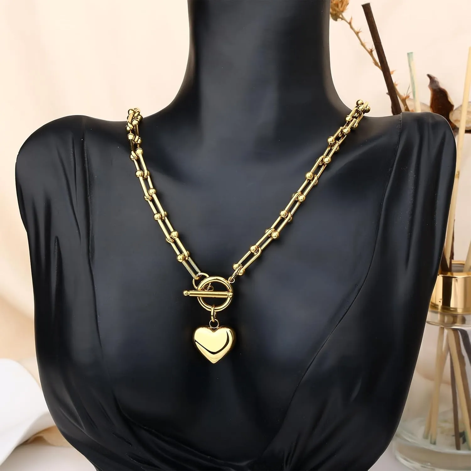 FEEL STYLE Chunky Gold Necklace for Women - 18K Gold Plated Heart Lock Charm Necklace - Cuban Chain Link U Shaped Bamboo Paperclip Choker Necklace - Statement Jewelry Gifts for Women