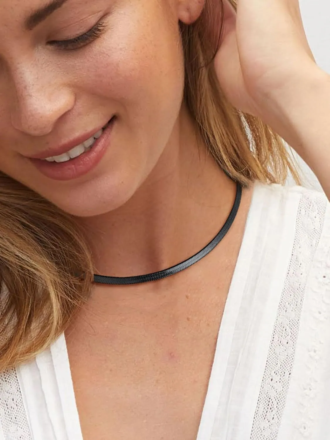 FindChic Stunning Choker Herringbone Chains for Women Stainless Steel 18K Gold/Rose Gold Plated Snake Chain Necklaces 3MM/5MM Width 12.5inch 15inch Adjustable, with Jewelry Box