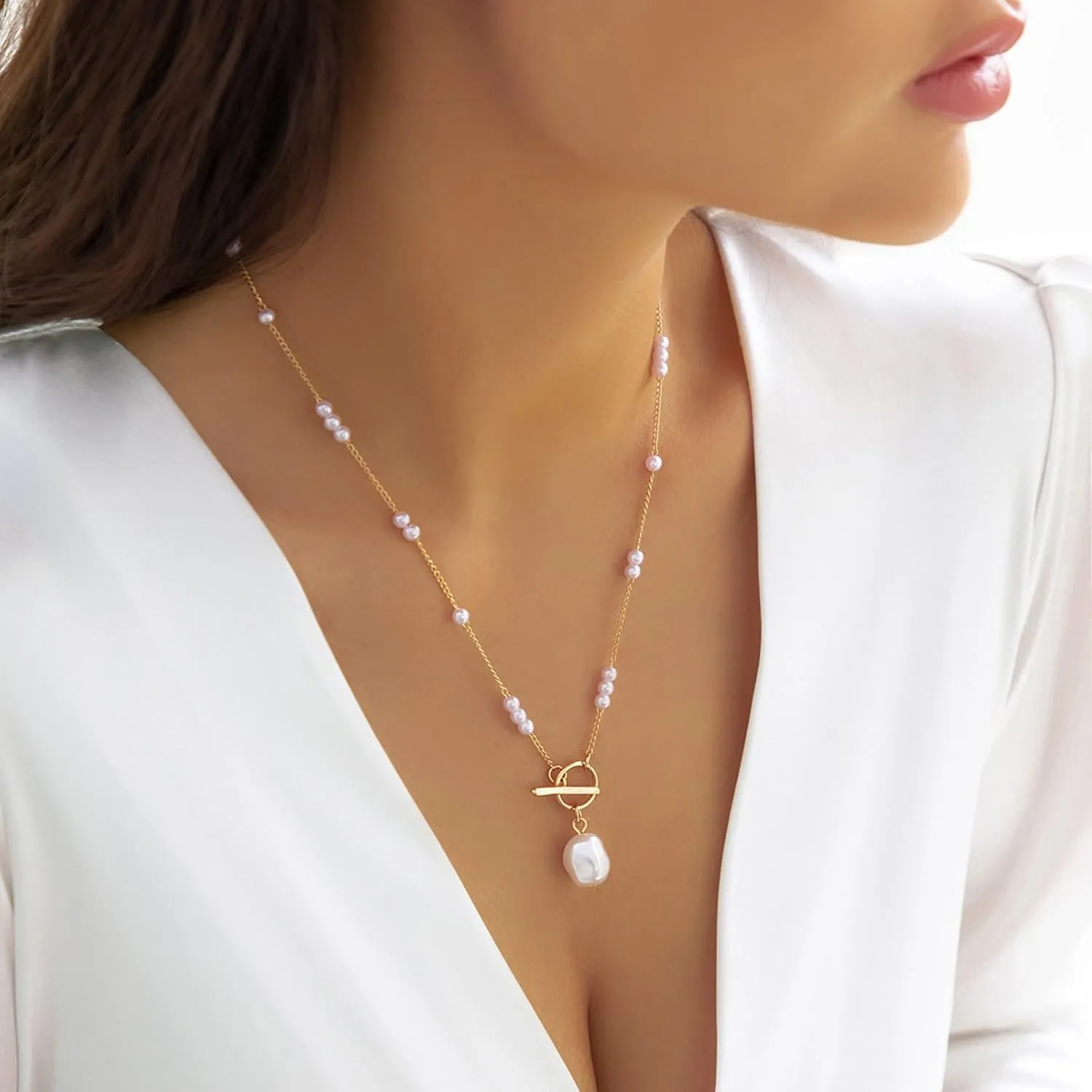 Gold Baroque Pearl Necklace for Women,Dainty Layered Paperclip Pearl Choker Necklace Adjustable OT Clasp Pearl Pendant Necklace Charming Simplify Daily Jewelry Gift