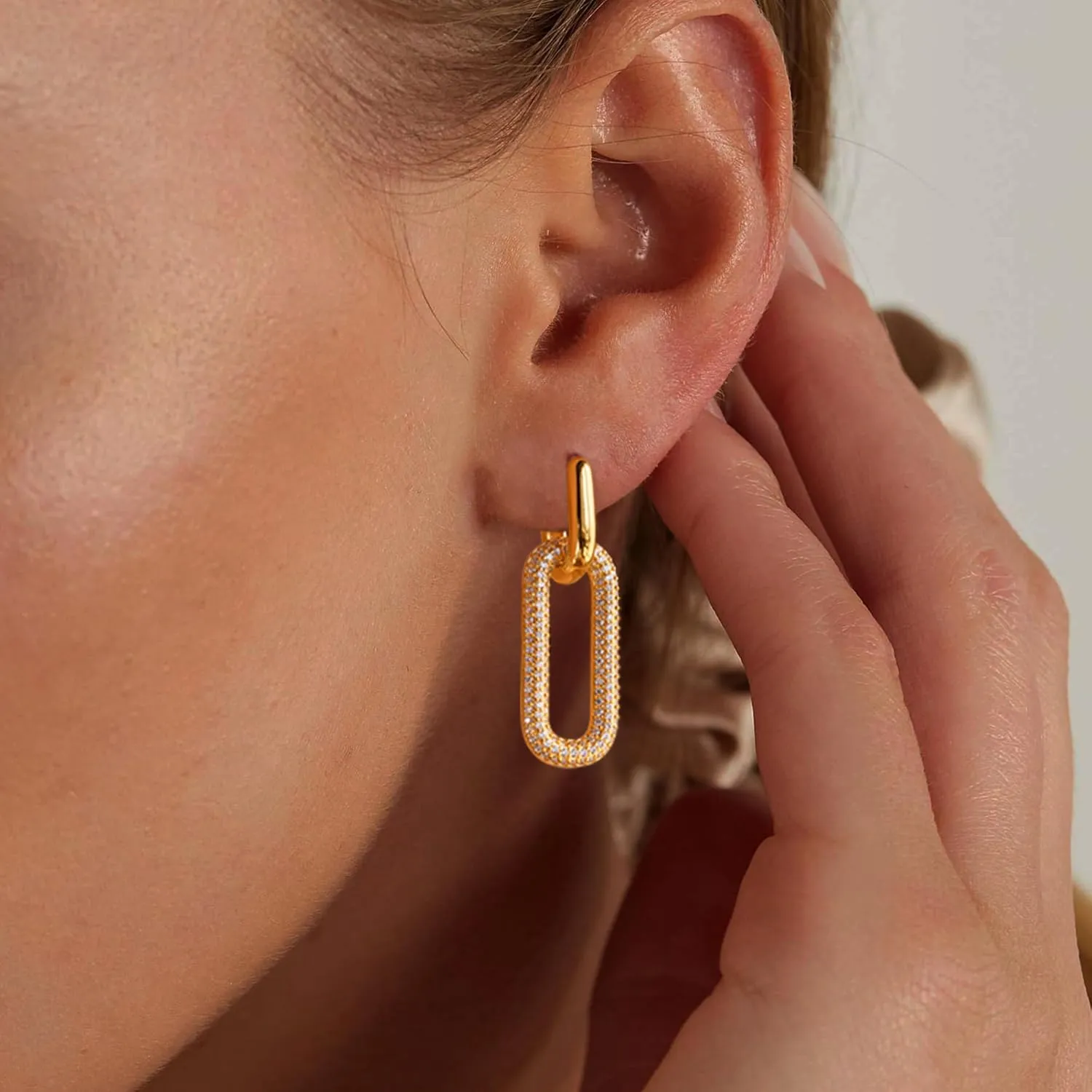 Gold Bow Earrings for Women Trendy, Cute Bow Stud Earring 14k Gold Plated Dainty Ribbon Pearl Bow Drop Dangle Earrings Hypoallergenic Gold Earrings Sparkly Christmas Earrings for Women Jewelry Gift
