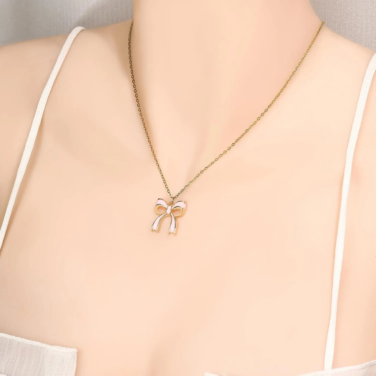Gold Bow Necklace Women Bow Jewelry Ribbon Pendant Necklace Dainty Rhinestone Bow Tie Choker Necklace Gift