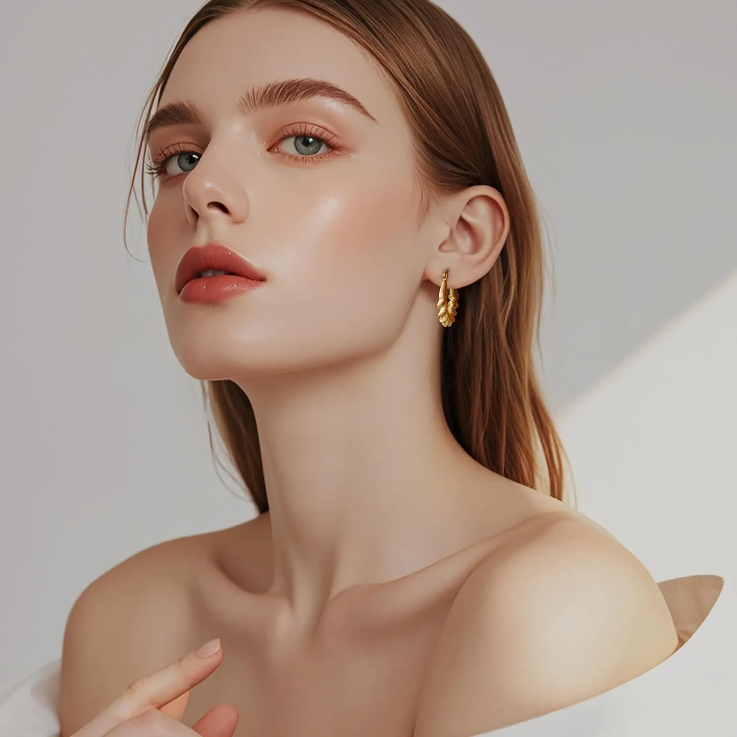 Gold Hoop Earrings for Women, 925 Sterling Silver Post Chunky Gold Hoops for Women, Gold Plated Hypoallergenic Dangle Earrings Jewelry for Women Trendy