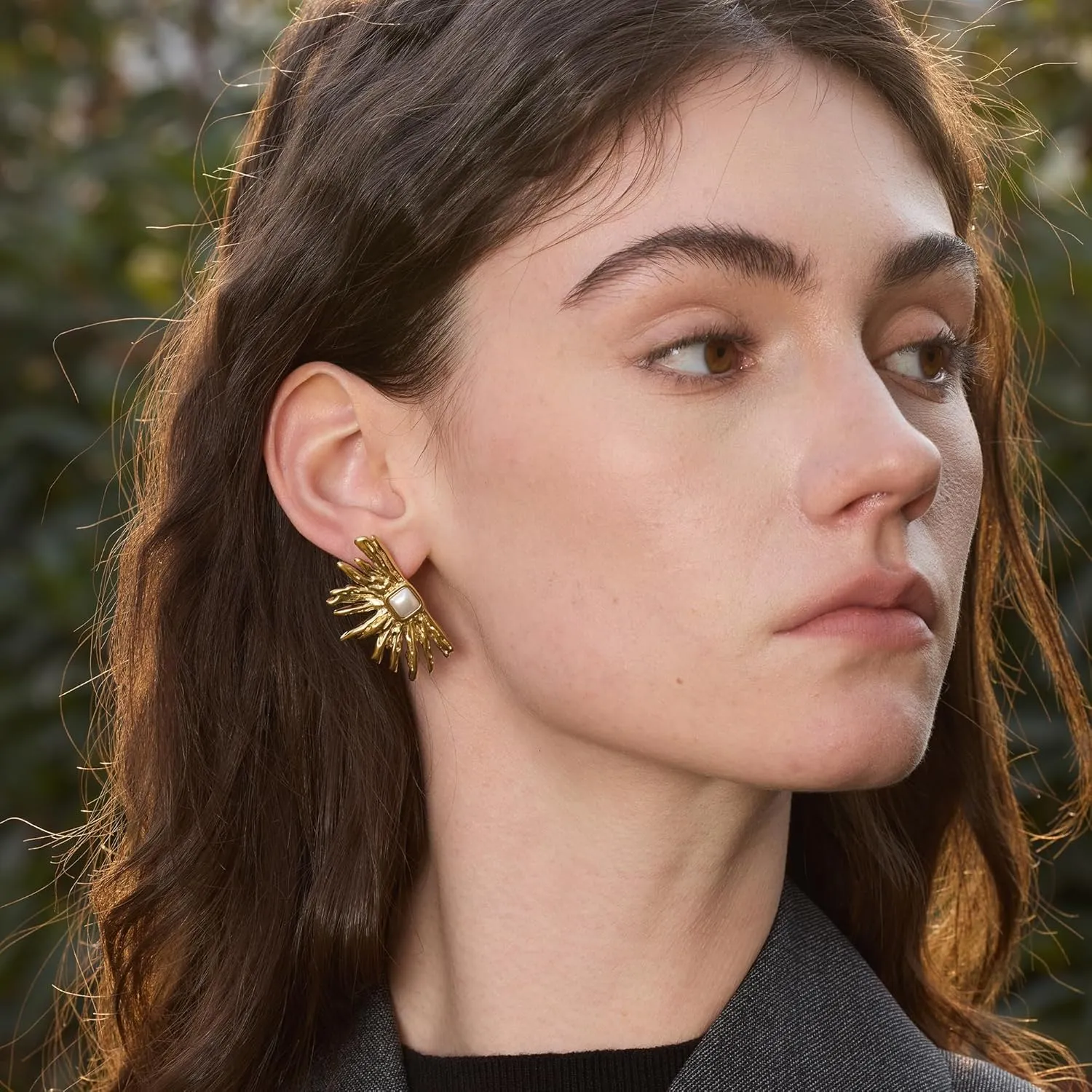 Gold Statement Earrings for Women Trendy: Large Flower Stud Earrings with Pearl Bold Chunky Flower Dangle Stud Fashion Gold Jewelry for Women