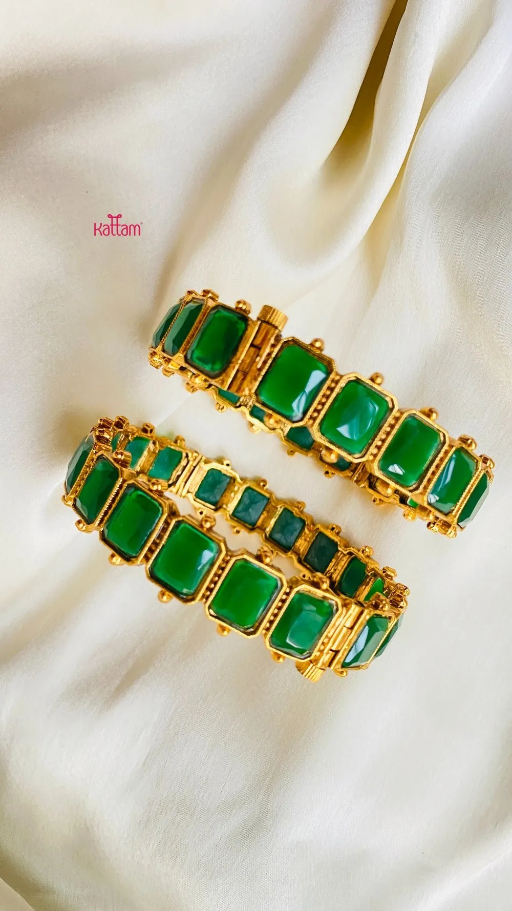 Green Emerald Square Bangle