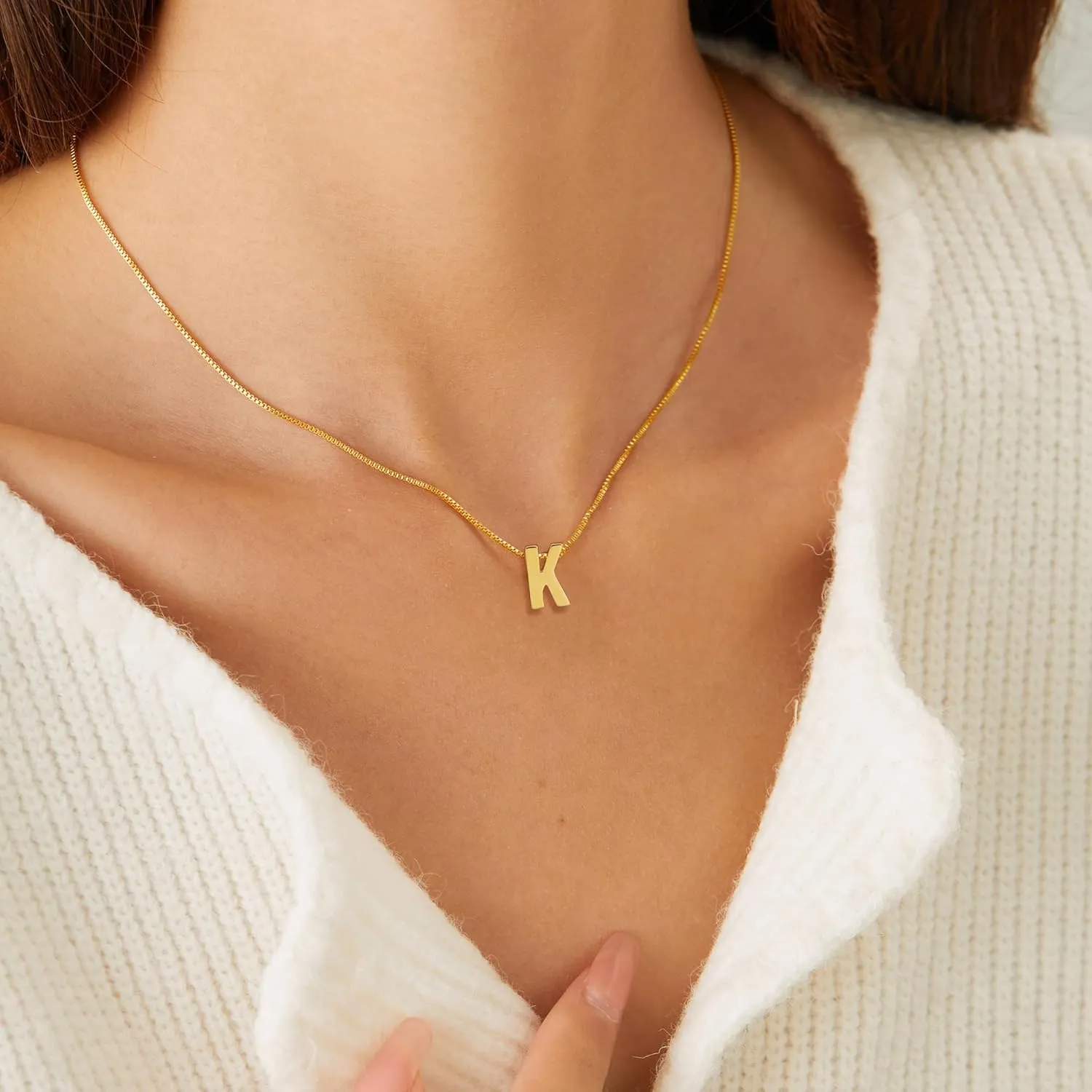 Initial Necklace for Women Girls - Dainty 18K Gold Plated Initial Letter Necklace Teen Girls Gifts Trendy Stuff Tiny A-Z Pendant Necklace Birthday Gifts 5 6 7 8 9 10 Years Old Girl