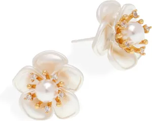 Jean Beau Gold Pearl Stud Earrings for Women, Dainty 14K Gold Plated Hypoallergenic Earrings Fashion Outfit Accessories Jewelry Gift