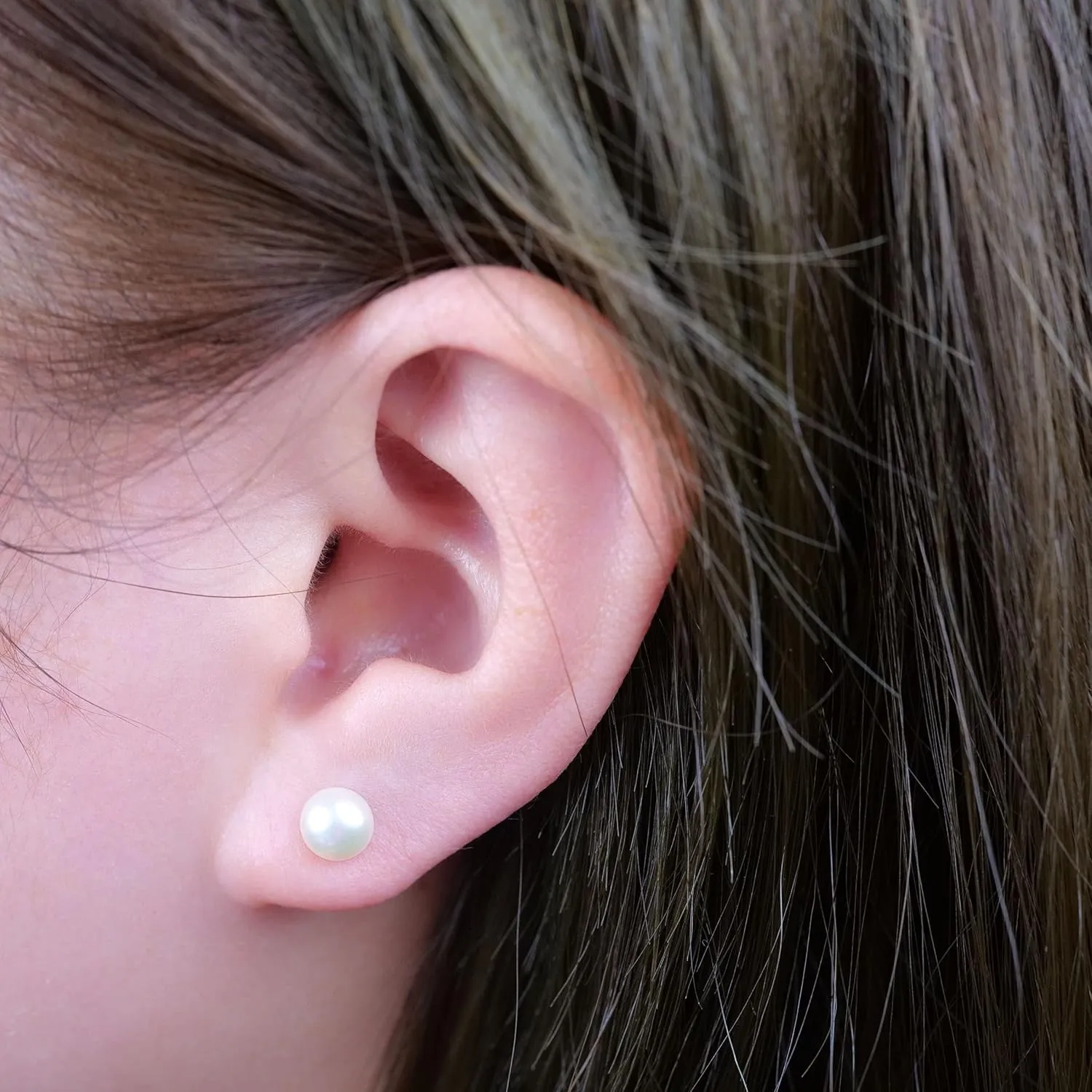 Limerencia Hypoallergenic F136 Pure Ttitanium Handpicked White Freshwater Cultured Pearl Earrings G23 Implant Grade Piercing Studs