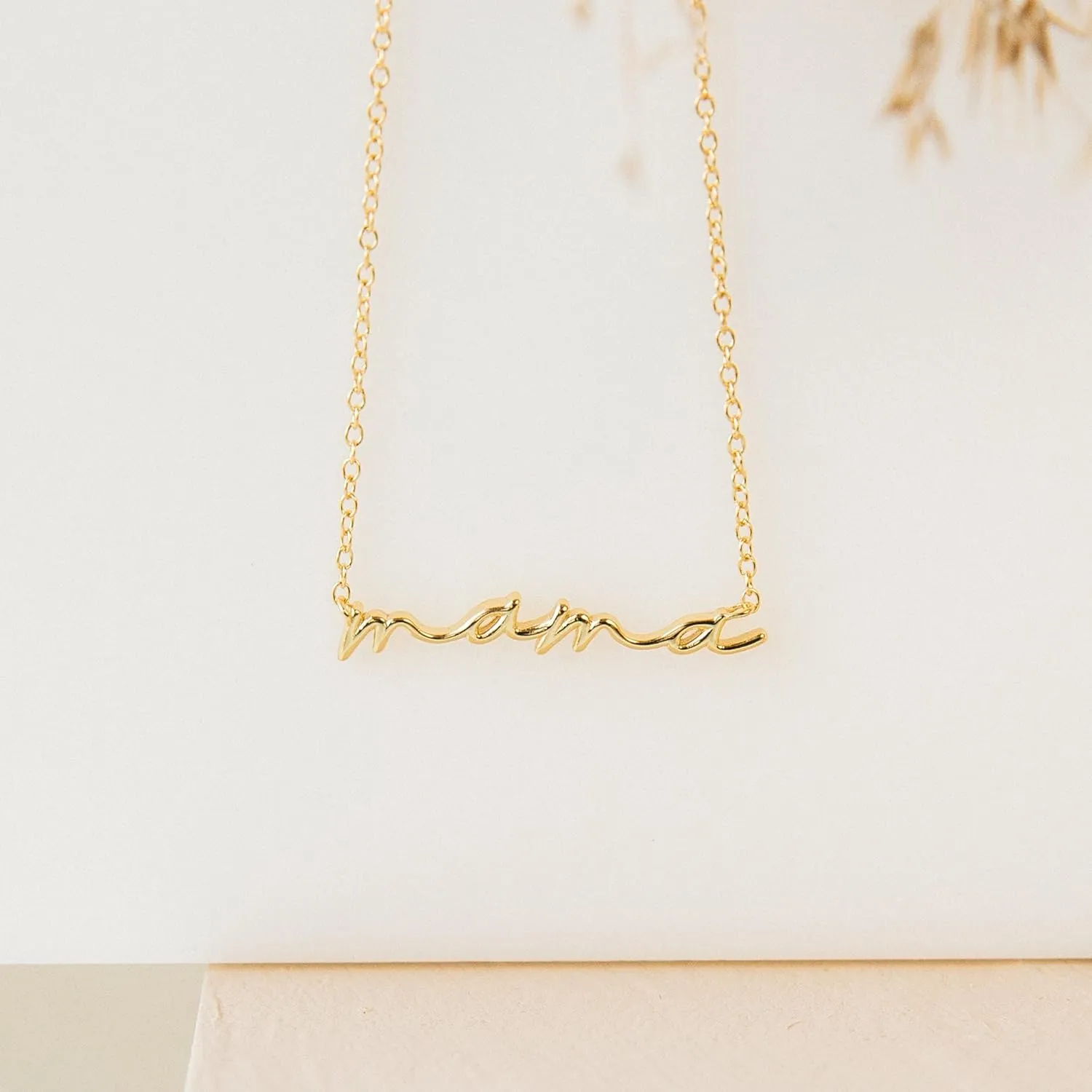 Moodear Mothers Day Gifts Mama Pendant Necklaces for Women - Dainty Small 18K Gold Plated Mom Necklace Non Tarnish Gift for Mom,New Mom Trendy