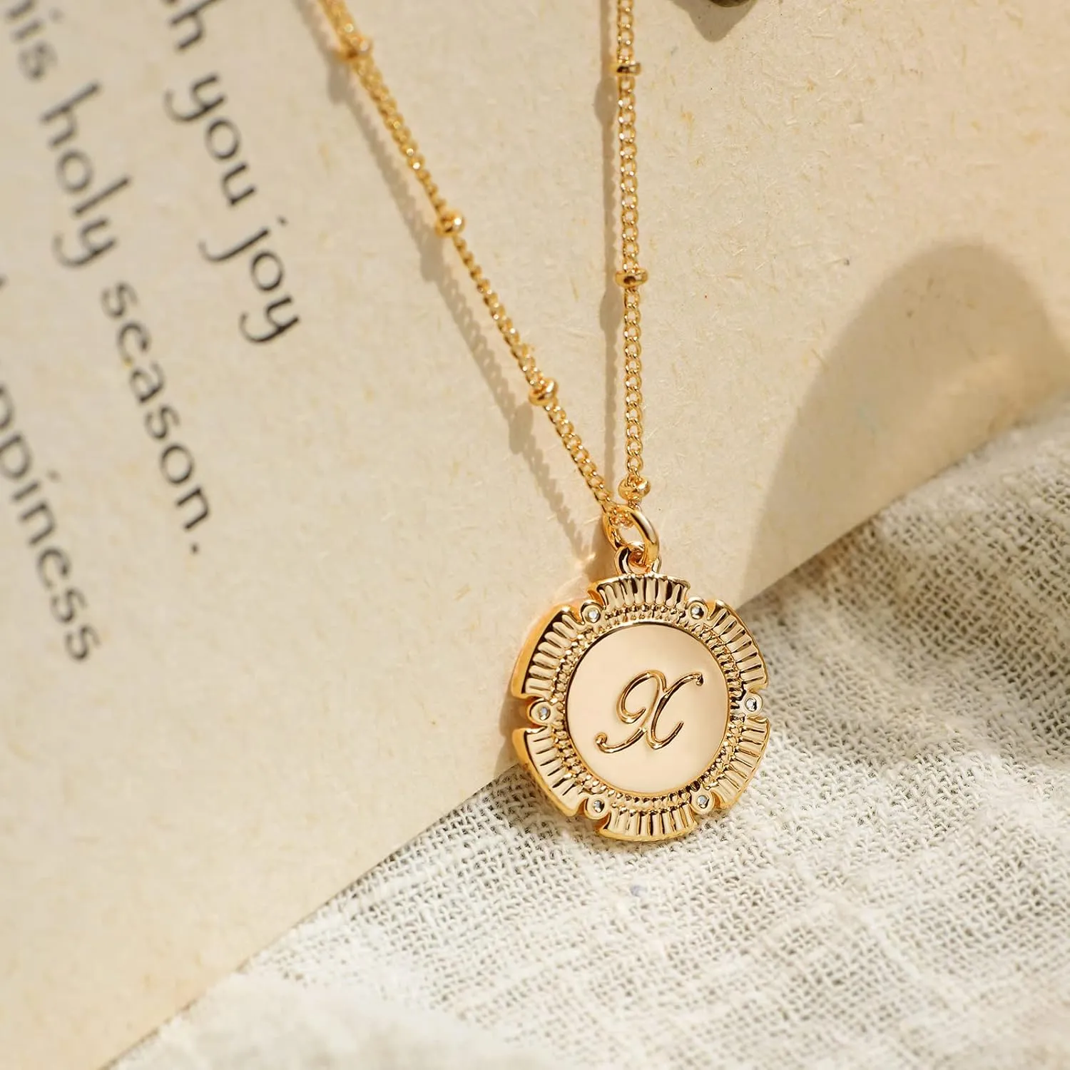 MTMY Women Layered Initial Necklaces,14K Gold Plated Adjustable Figaro Chain Dainty Necklace Personalized Engraved Letter Pendant Choker Necklace Jewelry for Women