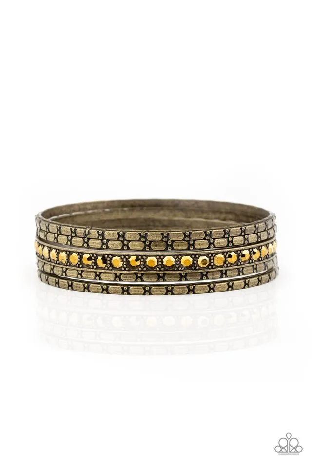 Paparazzi Bracelet ~ Glitzy Grunge - Brass