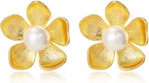 Pearl Flower Earrings for Women Trendy,Dainty Pearl Earrings Gold Plated Cute Flower Earrings Hypoallergenic Pearl Stud Earrings for Women Gold Wedding Jewelry Gifts