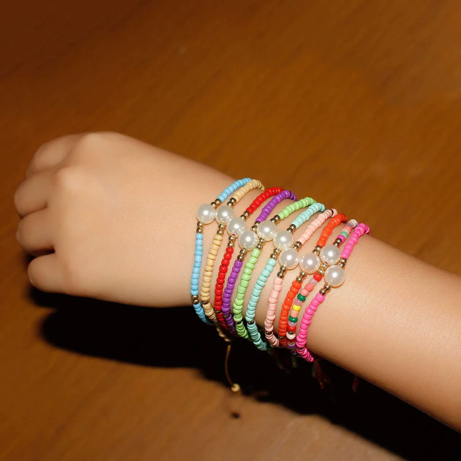 Pingyongchang 10 Pcs Friendship Bracelets Boho 6MM Beades Bracelet for Women Polymer Clay Rainbow Bracelet Elastic Rope Heishi Bracelet Set Summer Beach Jewelry
