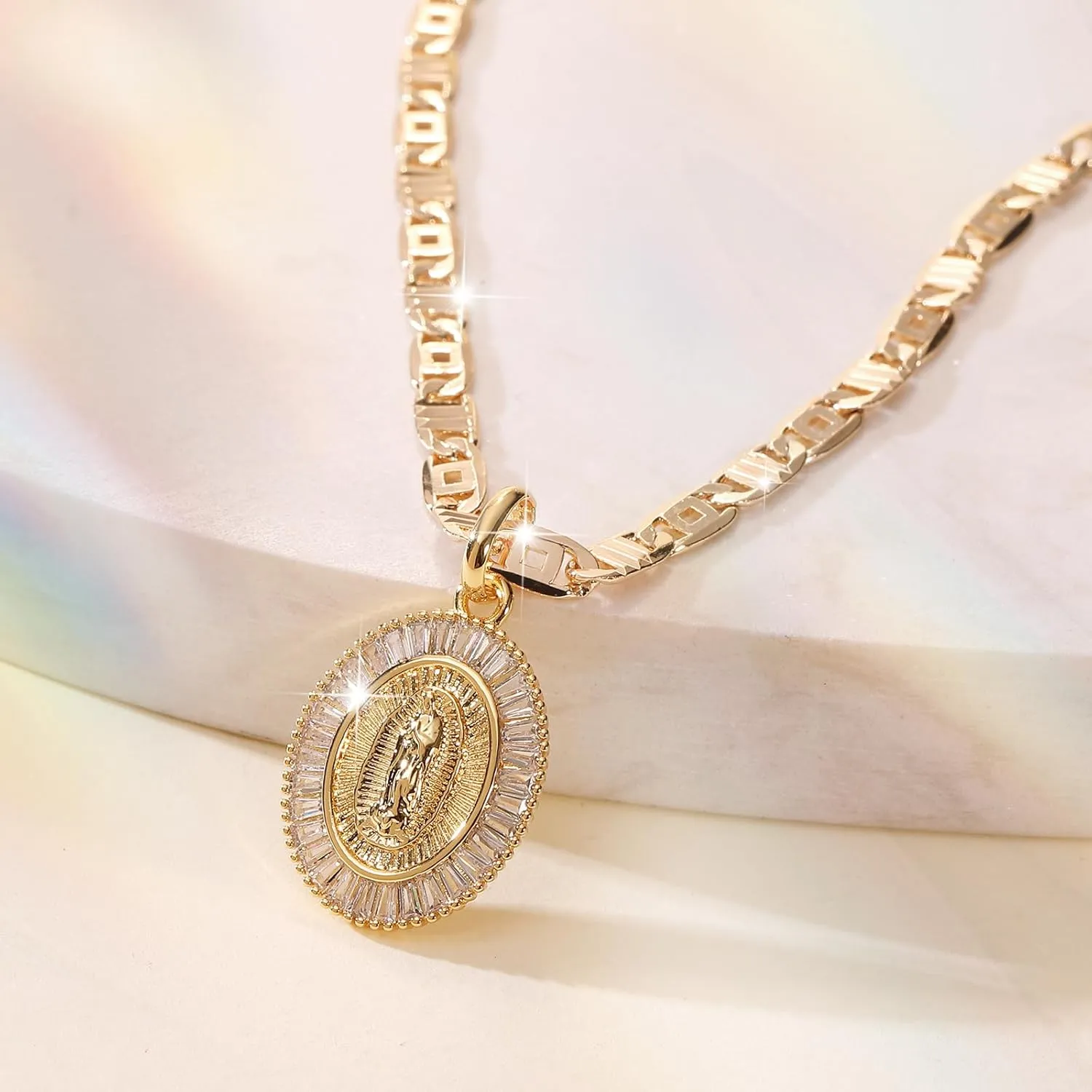 Richapex 18K Gold Necklace for Men Women, Virgin Mary Pendant, Mens Chain Necklaces, Women Necklace Chain 23-25 Inch