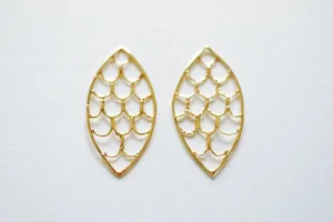 Shiny Vermeil Gold Oval Filigree Charm Connector- 18k gold plated over Sterling Silver, Gold Scales Charm, Gold Chandelier Earrings, 213