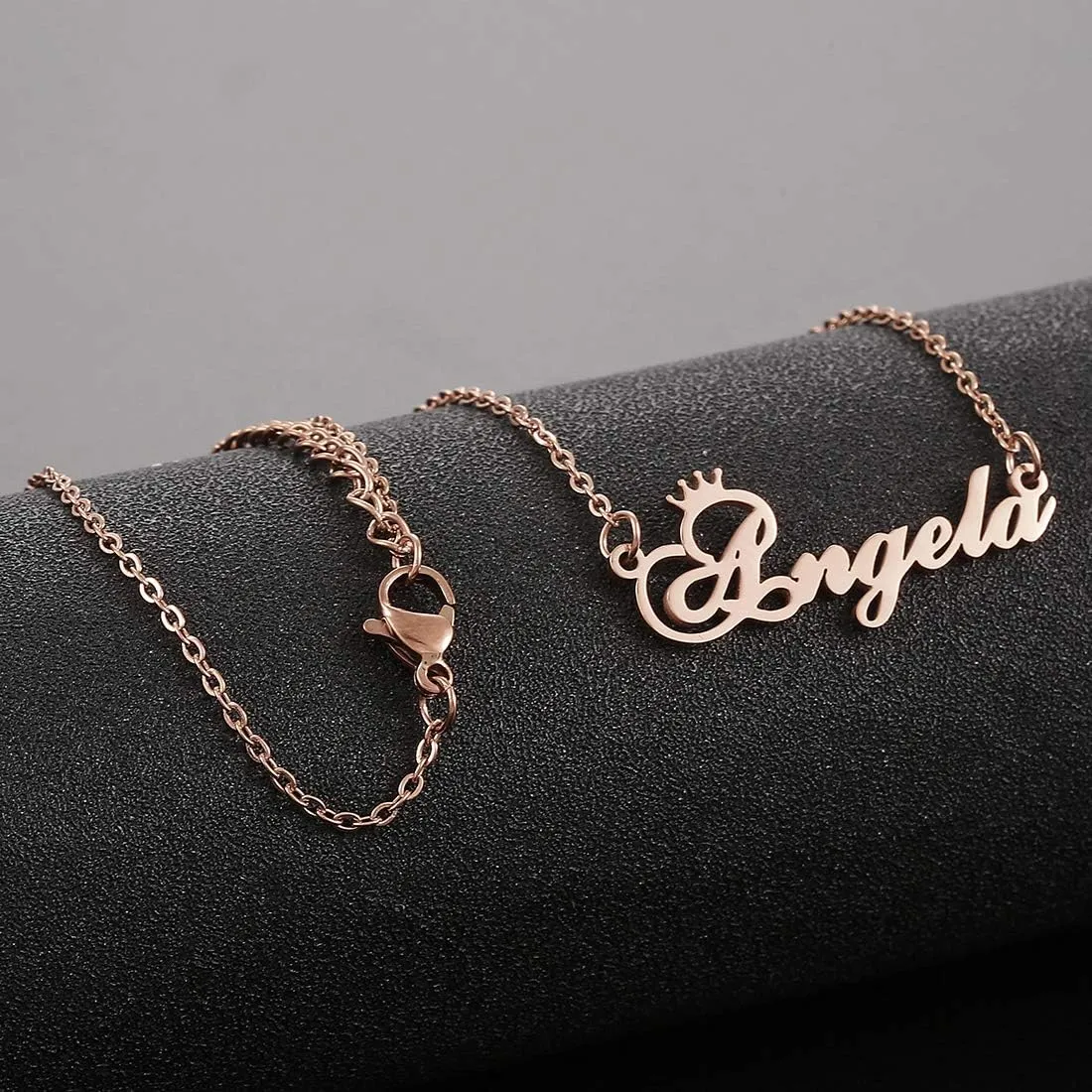 SKQIR Personalized Name Necklace Rose Gold Custom, Customized Chains Name Pendants Necklaces Personalized Name Necklace with Crown for Women Girl Gift