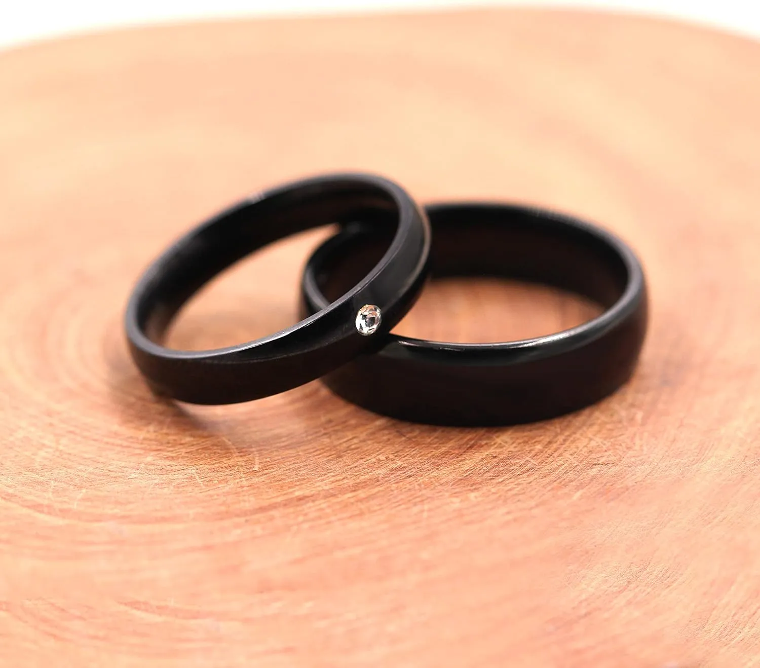 Uloveido Black Stainless Steel Couples Rings for Men Women His and Her Promise Wedding Band Rings for Friend Boyfriend Y2210