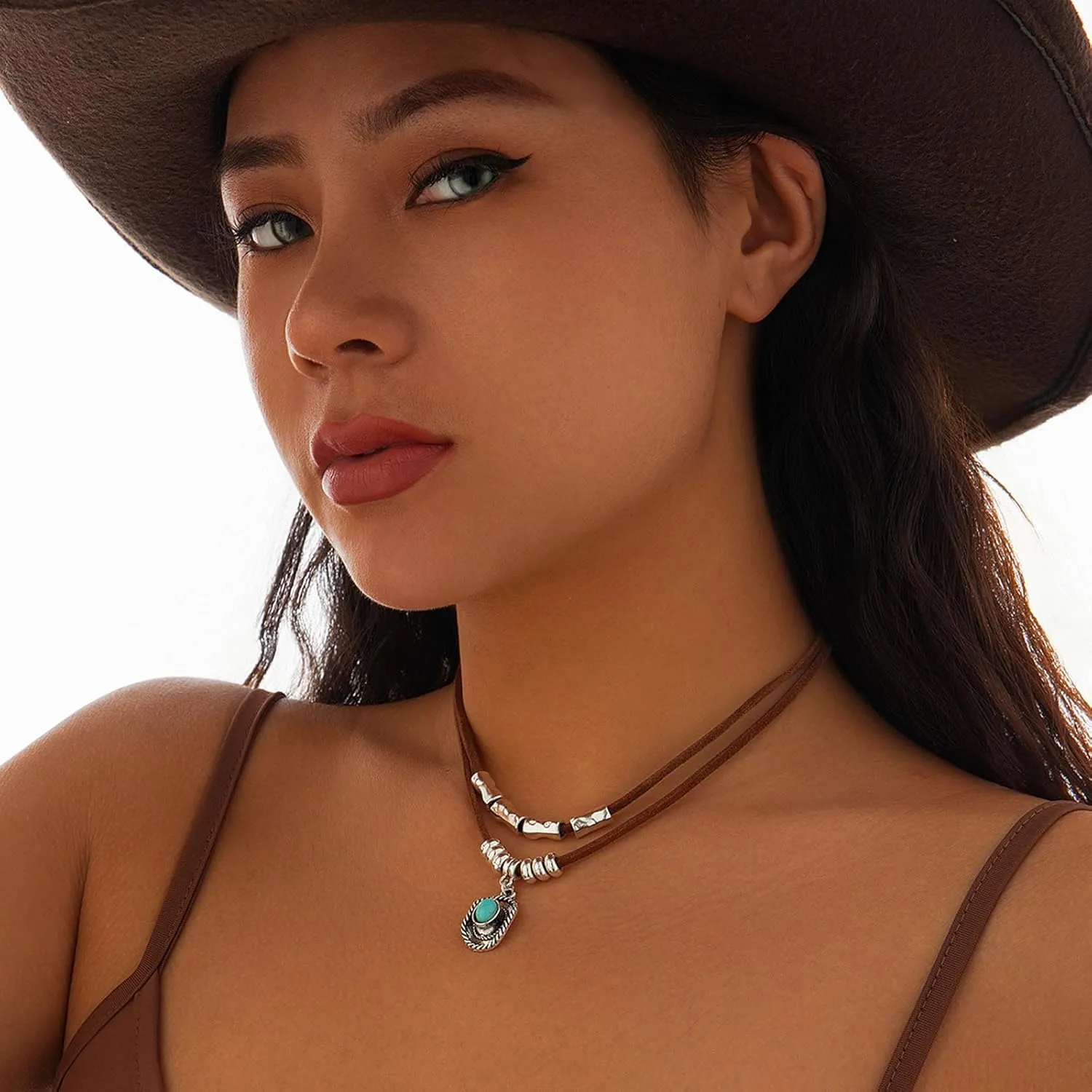 Western Necklaces for Women Layered Western Choker Vintage Turquoise Beaded Jewelry Stackable Star Cactus Cowboy Hat Charms Country Concert Outfits