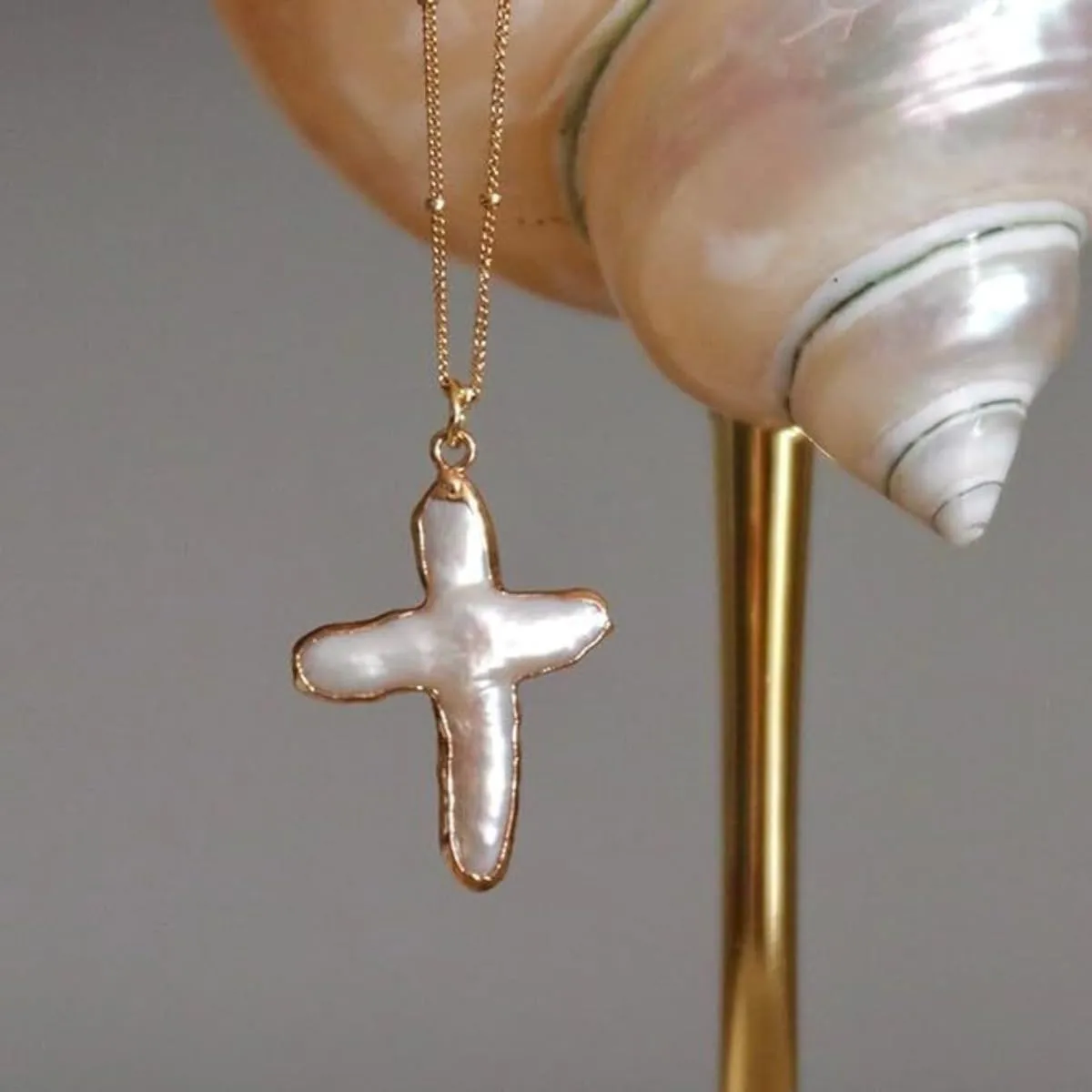 Women's Pearl Cross Exquisite Nature Freshwater Pearl Cross Necklace Exquisite Baroque Pearl Necklace