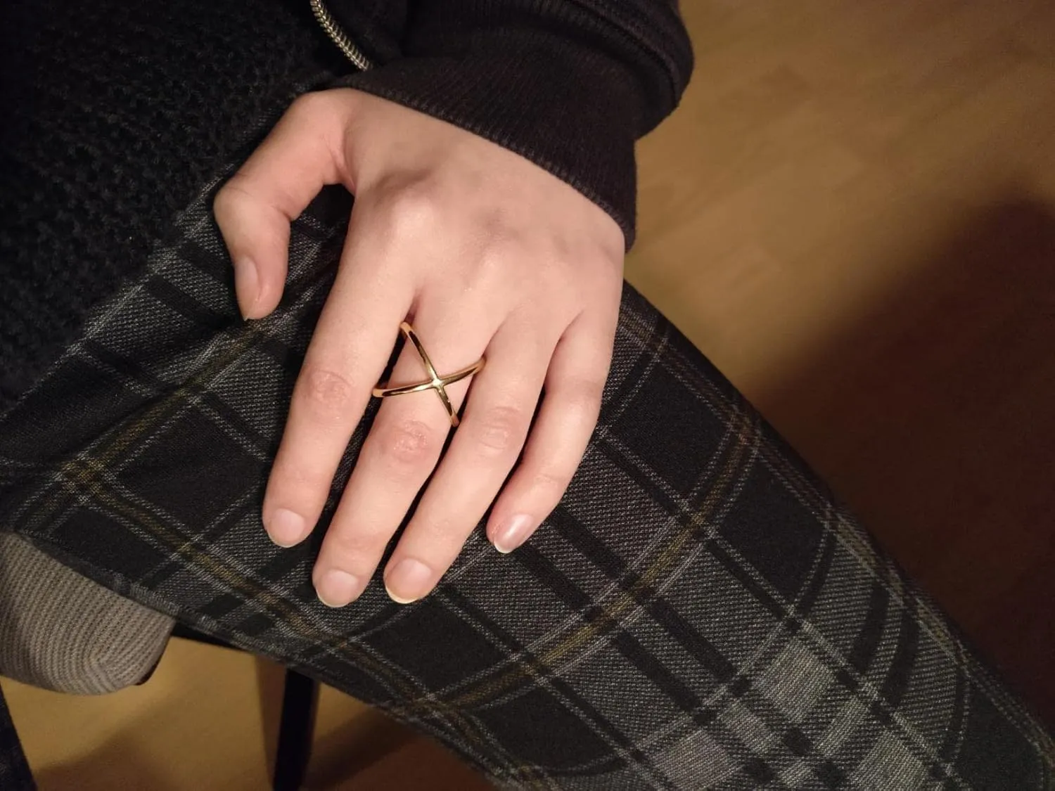 X Criss Cross Rings Statement Rings Parallel Bar for Women Touch of Luxury Fashion Effortlessly Cocktail Charming Enhancer Finger Bands for Men and Unisex Adult Jewelry