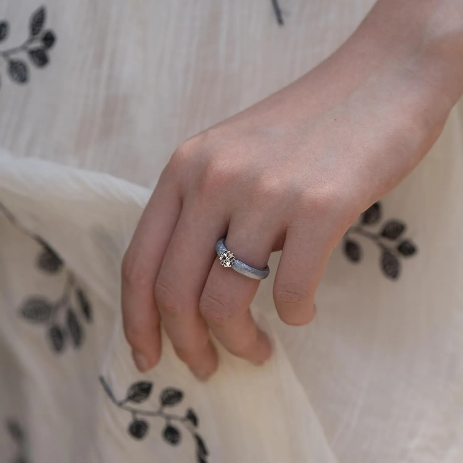 Zollen Silicone Rings for Women 1/3 Packs Silicone Wedding Bands - Flower Shape - Rubber Rings Women Flower Collection